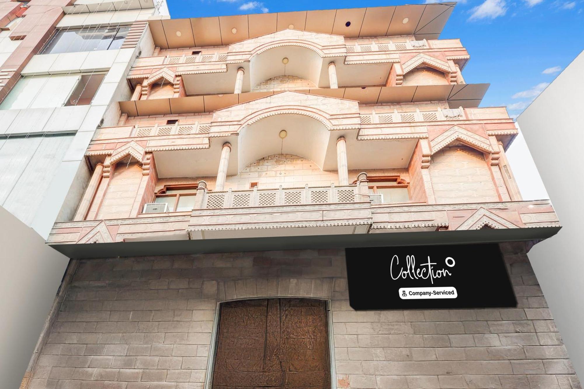 Super Collection O Palam Near Railway Station Hotel